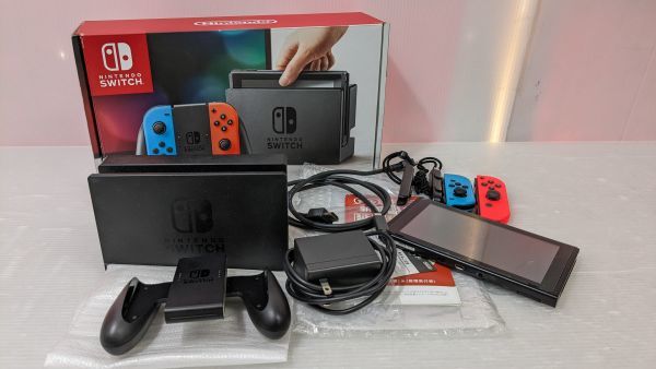 HC794-230816-049【ジャンク】ニンテンドースイッチ Nintendo Switch 初期型 HAC-001 ネオンレッド/ブルー 充電不可 動作未確認 破損有り