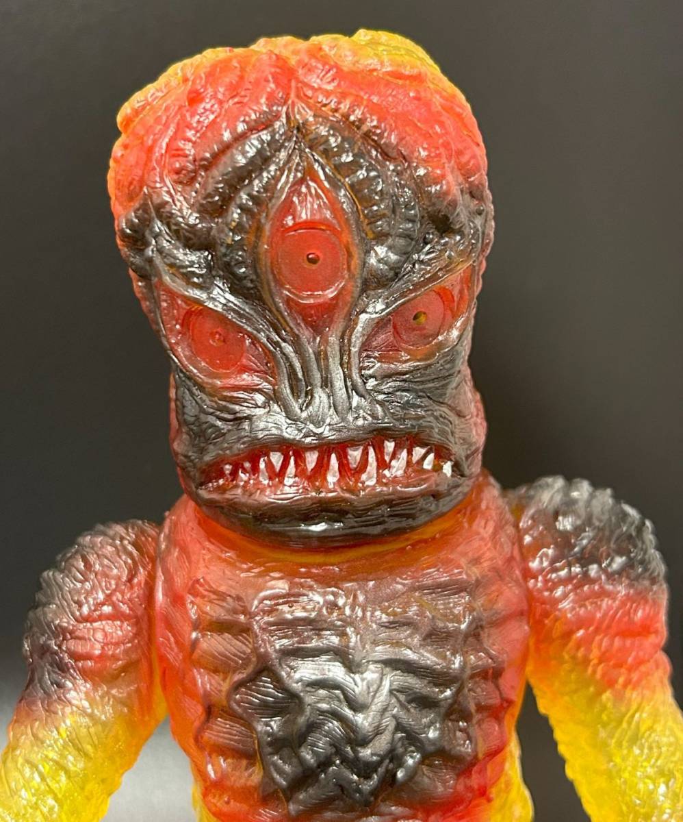 スカルヘッドバット クラウン X カニ ボディ マーミット Marmit
