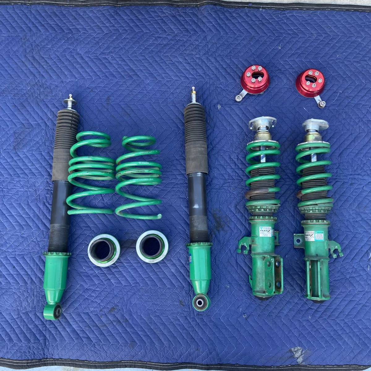 マーチNISMO S(K13改) TEIN FLEX Z + N-TEC 調整式ピロアッパーマウント 車