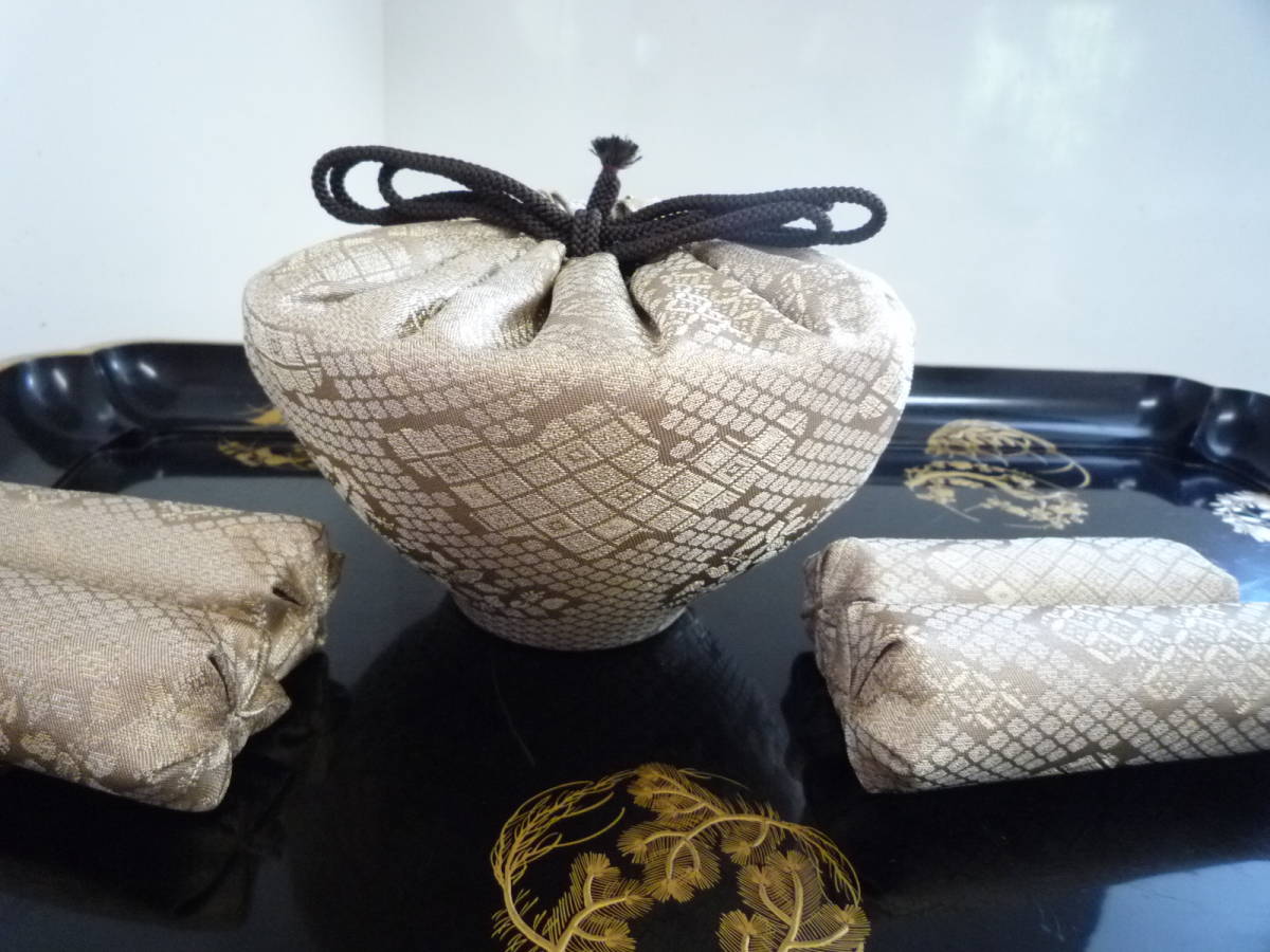 仕覆（しふく）・花菱文緞子・３５cm・四方柱・手縫い・・隅立て・御物袋・おしふく・