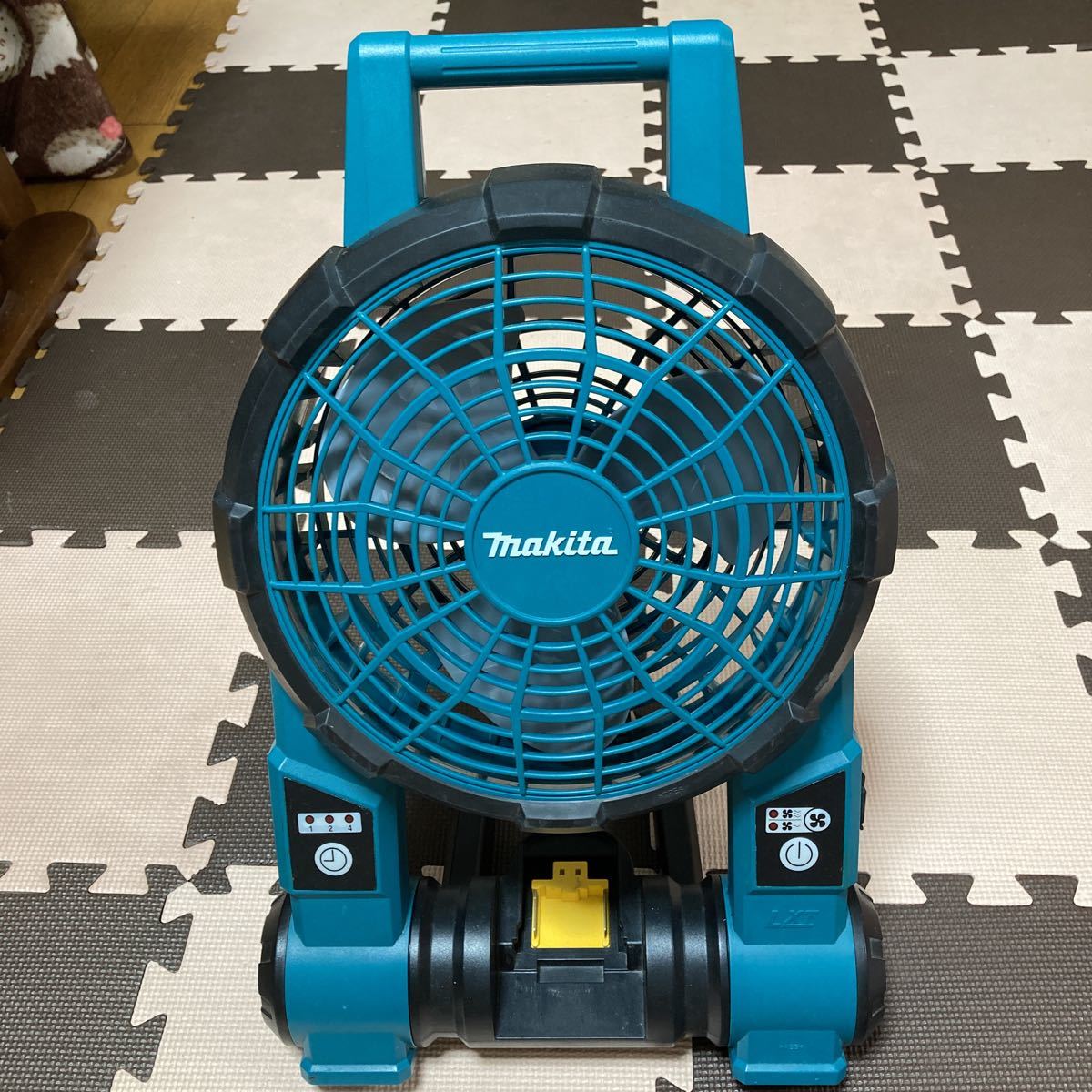 マキタ 充電式ファン CF201D ACアダプター付き｜Yahoo!フリマ（旧