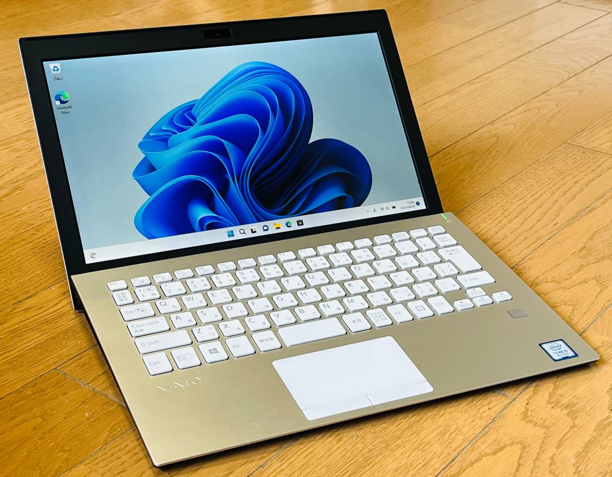 美品 フルHD VAIO Pro PF VJPF11C12N ホワイト LTE対応 ★爆速 第8世代 Core i5-8250U メモリ8GB NVMe 256GB カメラ Windows11 office2019
