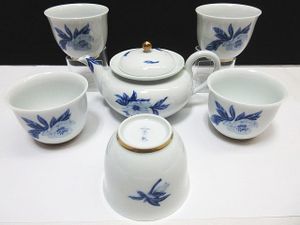深川製磁 花のYahoo!オークション(旧ヤフオク!)の相場・価格を見る