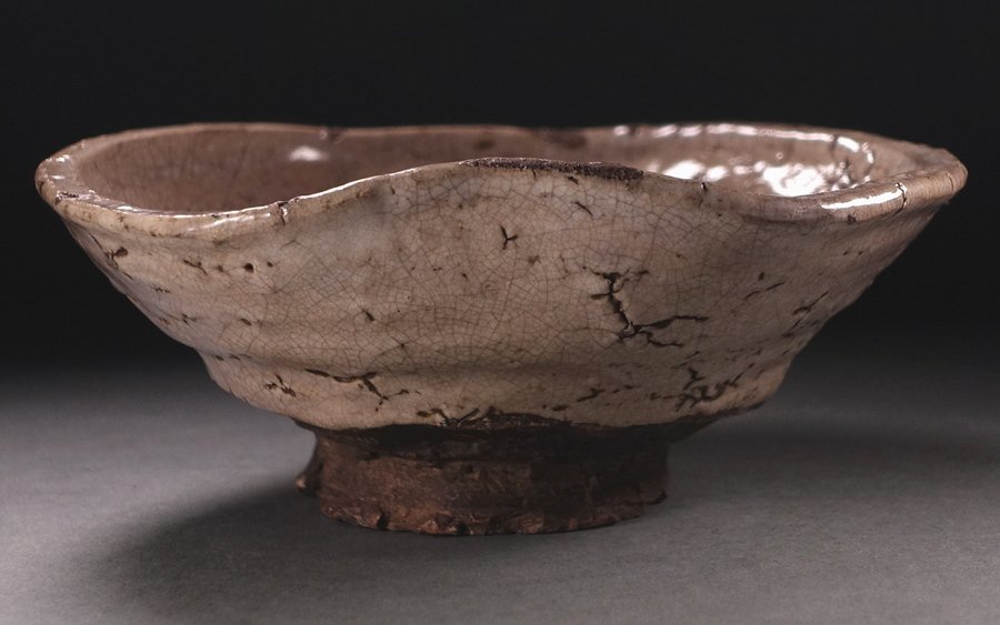 古萩茶碗 ∇花∇江戸時代中期 奔放な箆目品ある佇まいの秀作 ◇21