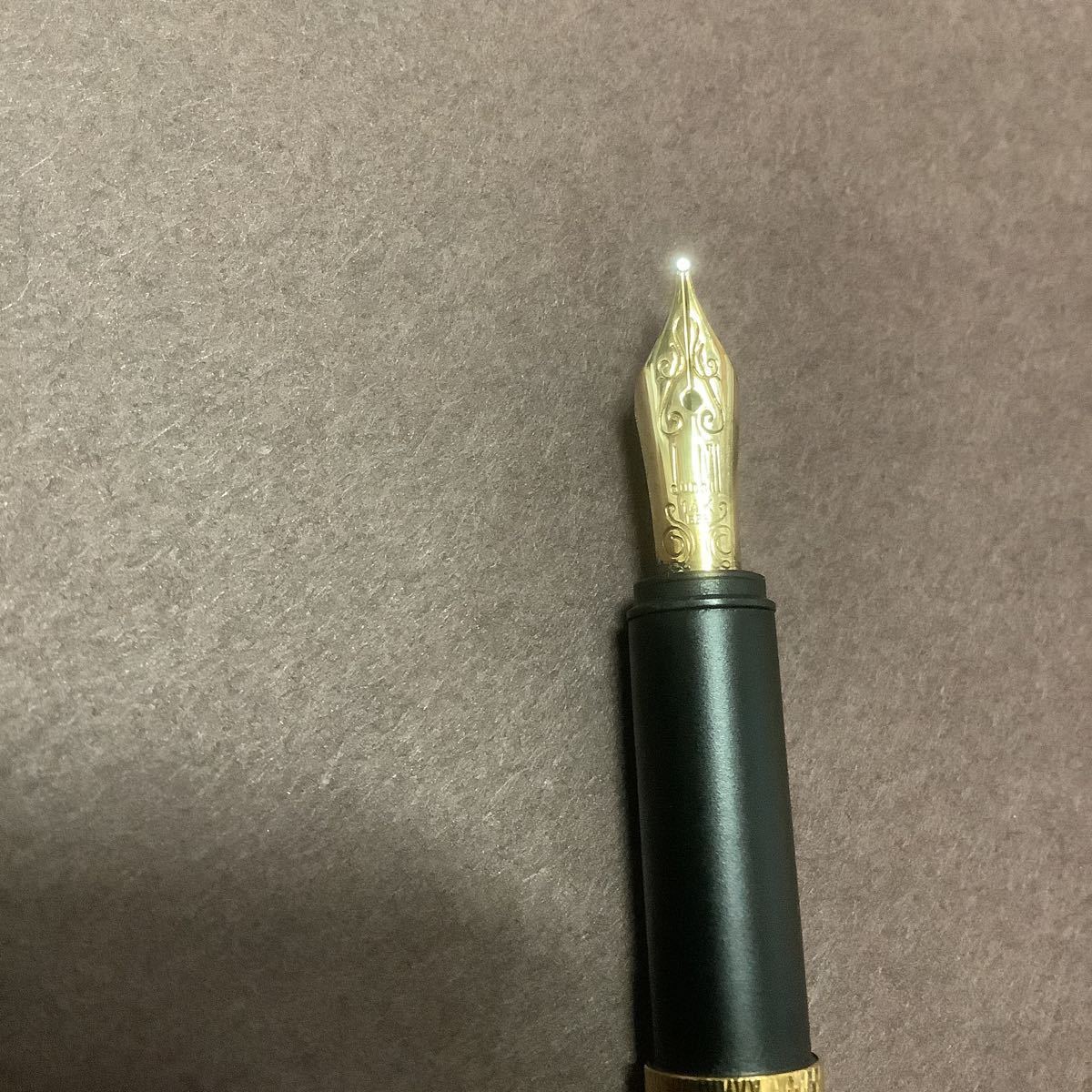 ダンヒル dunhill 万年筆 14K 585 未使用 美品