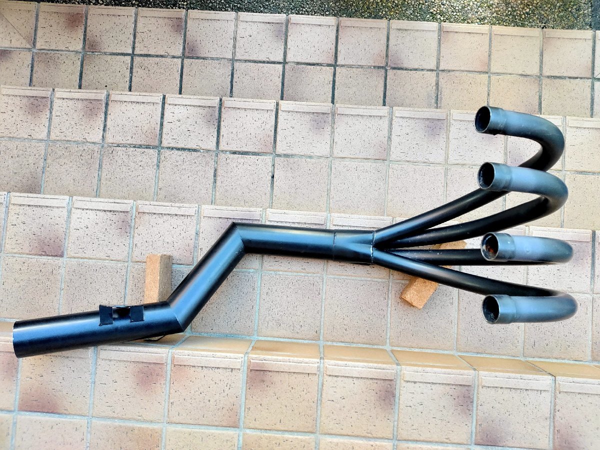 ▽ ゼファー400/χ 改 (ZR400C) △ 手曲げタイプの70Φショート管
