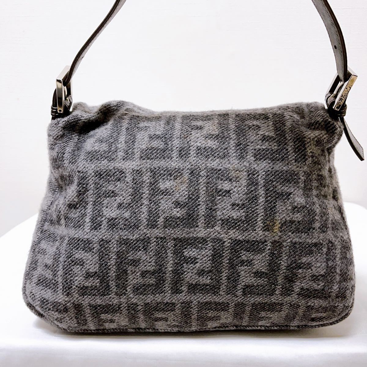 美品】 FENDI フェンディ マンマバケット ワンショルダーバッグ ズッカ 