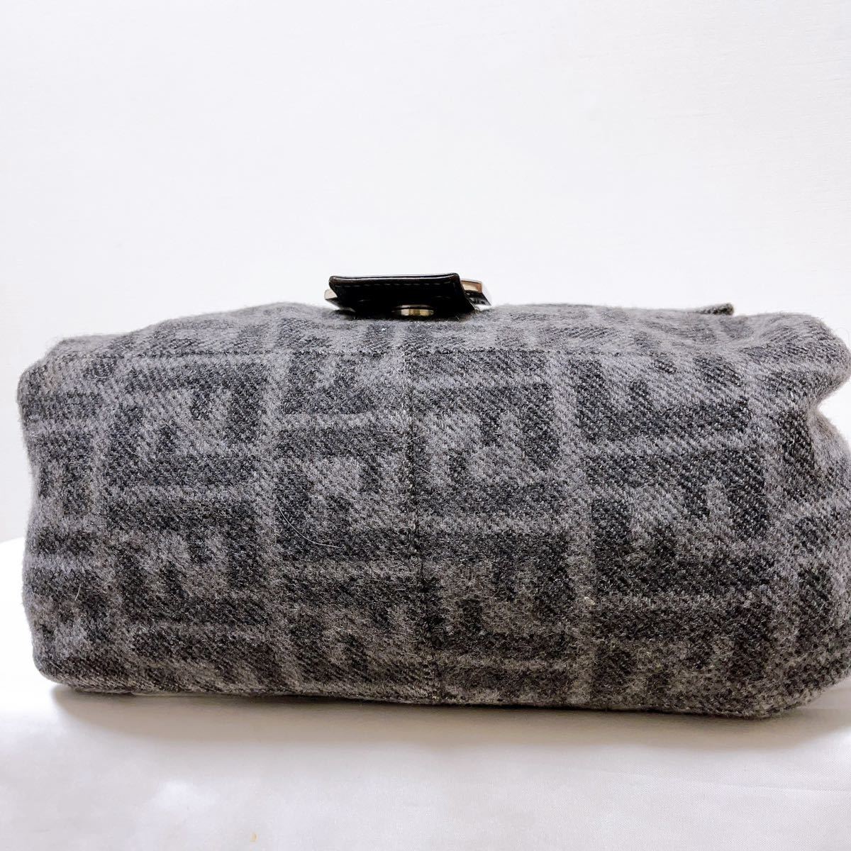 美品】 FENDI フェンディ マンマバケット ワンショルダーバッグ ズッカ 