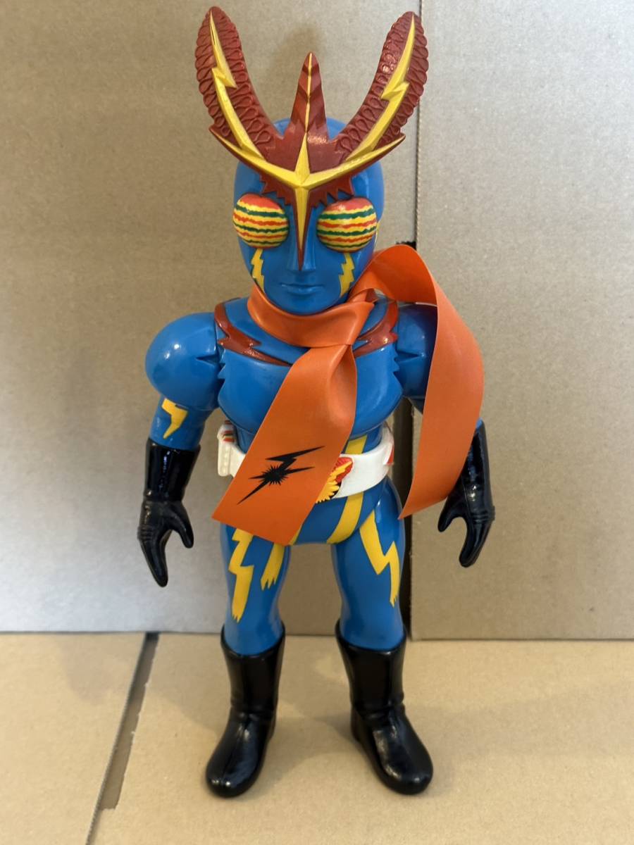 メディコムトイ イナズマンF 東映レトロソフビ(特撮)｜売買された  