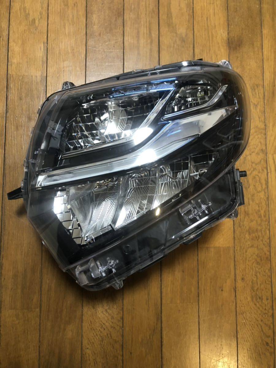 タントカスタム LA650S 左ヘッドライト LED タントカスタム 左 LA650S