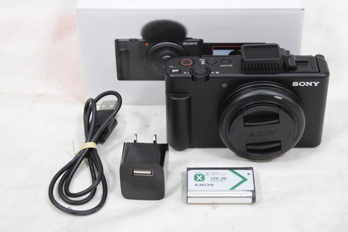 □52 Panasonic パナソニック LUMIX ルミックス DMC-GF7 コンパクト