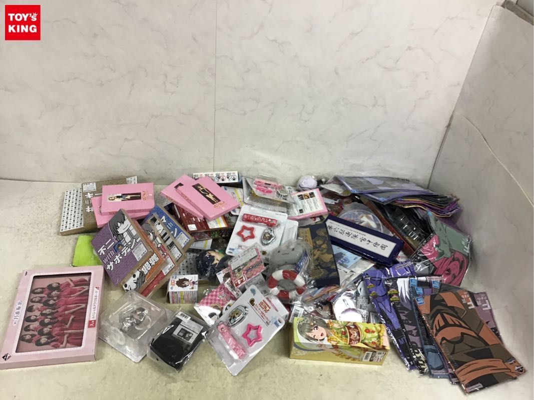 1円〜 同梱不可 ジャンク けいおん、僕のヒーローアカデミア、乃木坂46 他 アクリルボード、タオル等