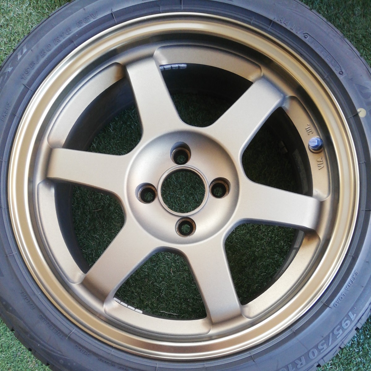 RAYS TE37 ソニックSL 16x5.5j ダンロップタイヤ付き 入荷情報 