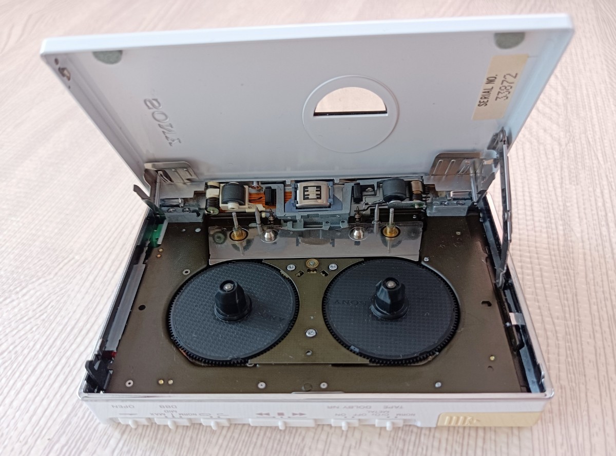 SONY カセットウォークマン WM-509 白 通電確認済み ソニー ホワイト