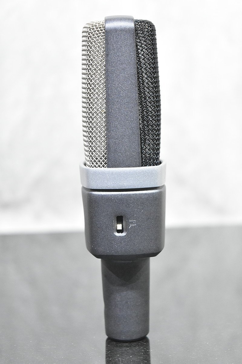 AKG C214 コンデンサーマイク C214 AKG コンデンサーマイク ほぼ新品