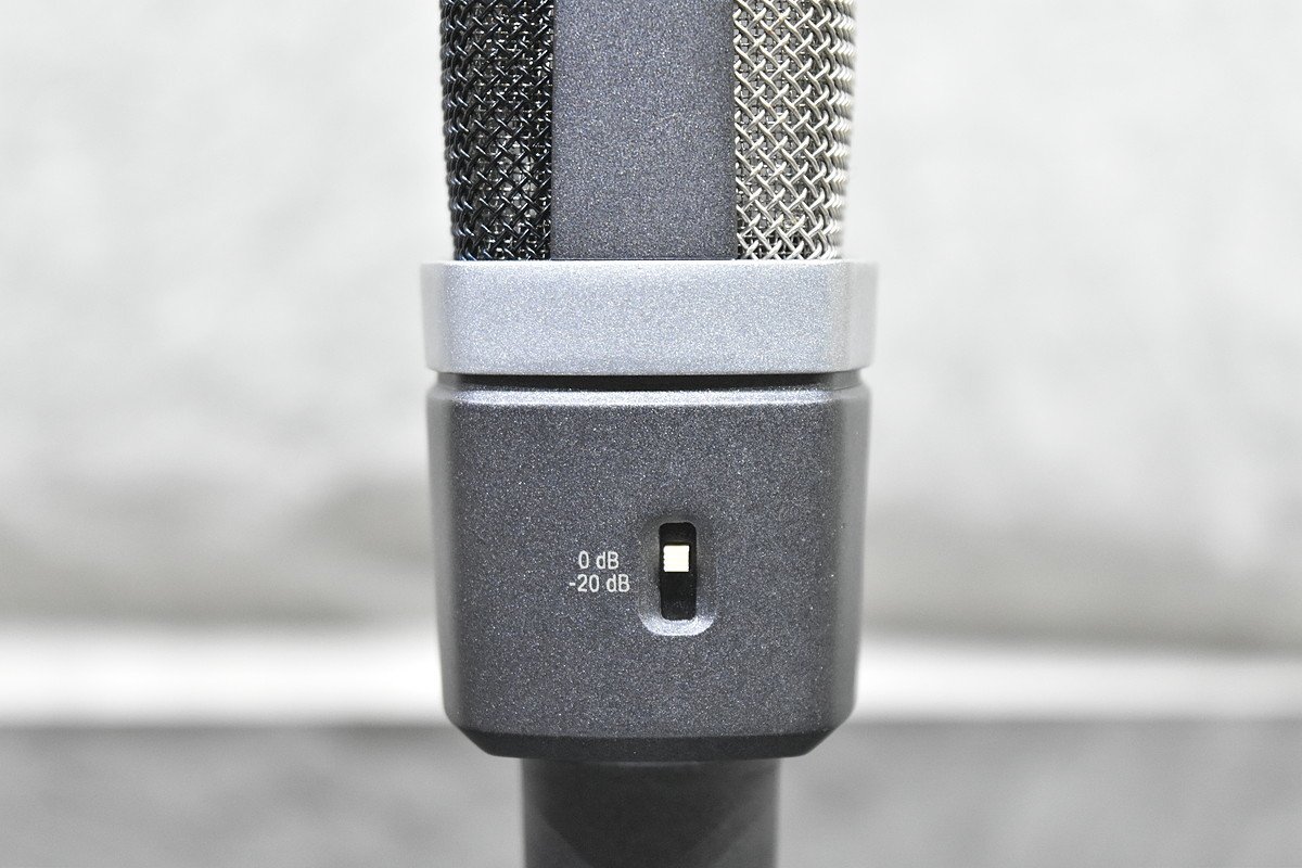 AKG C214 コンデンサーマイク C214 AKG コンデンサーマイク ほぼ新品