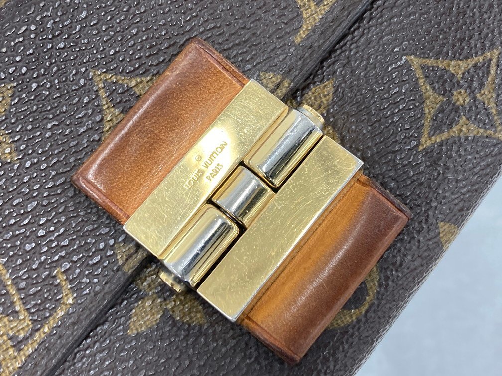 LOUIS VUITTON ルイヴィトン モノグラム ポルトフォイユ・エリゼ 