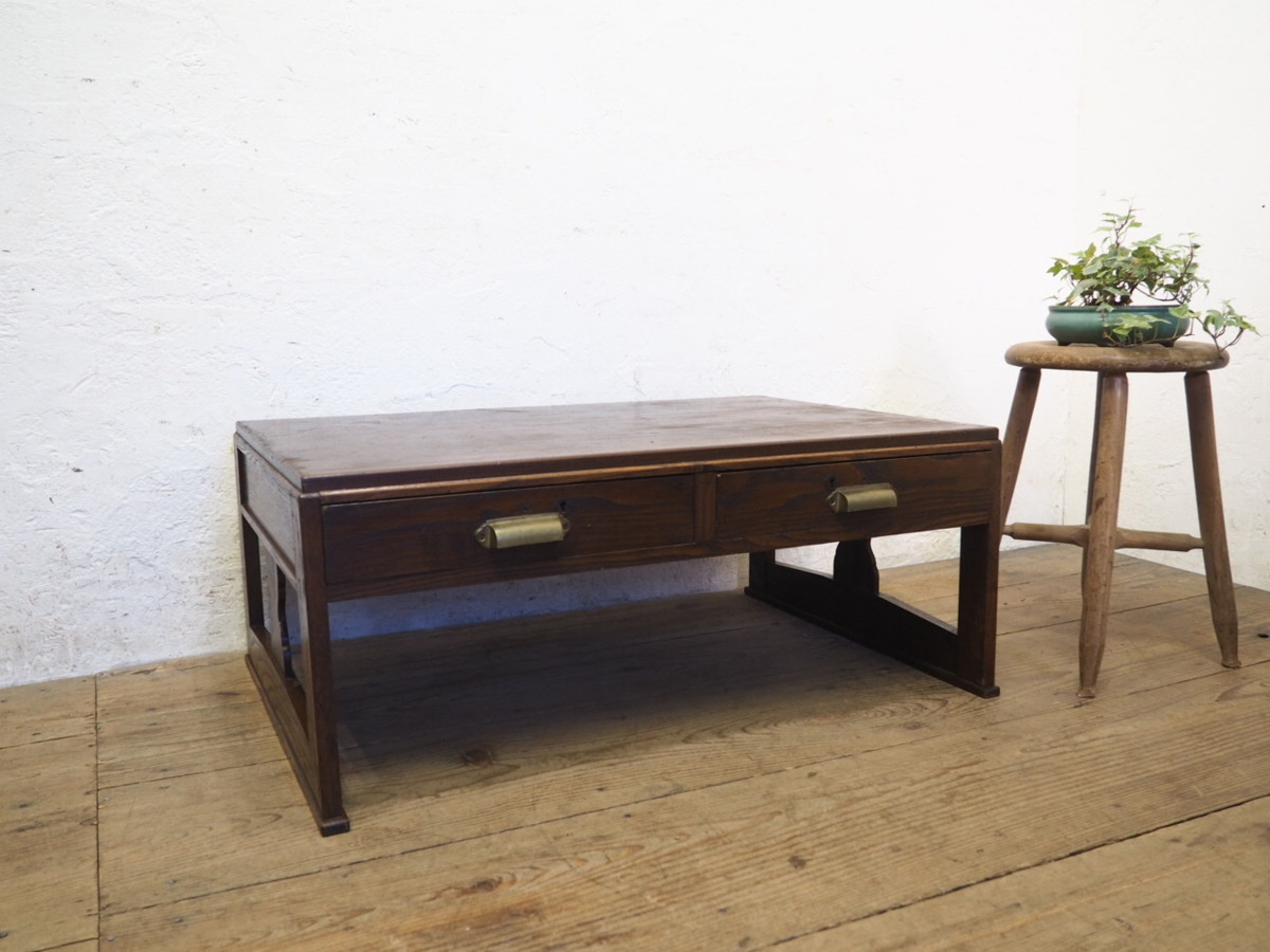 タY0787◆天板W81cm×D53，5cm◆アンティーク◆重厚な造りの大きい古い木製文机◆ちゃぶ台 ローテーブル 展示台 レトロL笹4