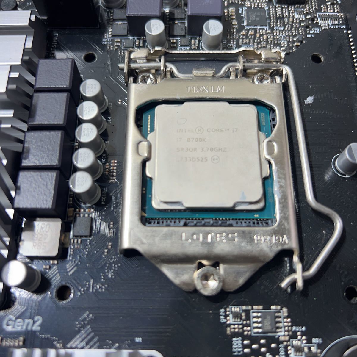 AA08. マザーボード: ASRock B360M. CPU: i7-8700K. メモリ: 8GB 1Rx8