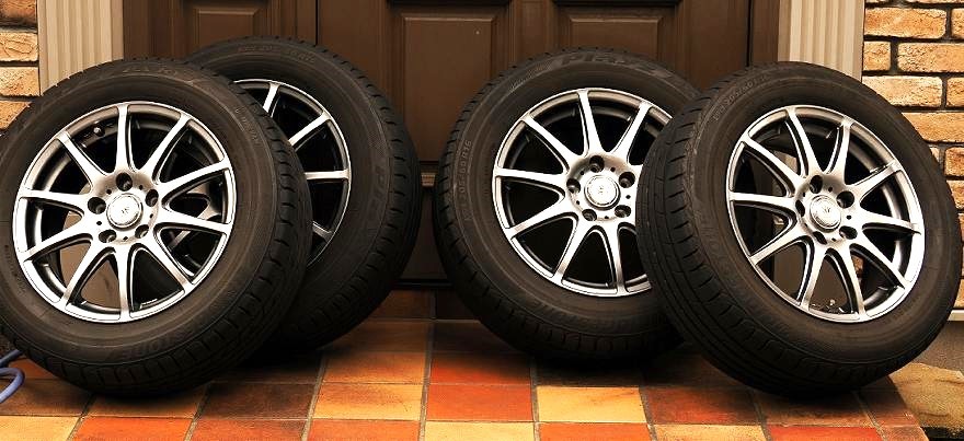 205/60R16 80系ノア ヴォクシー ステップワゴン等 ブリジストンPlays PX-RV 19年製溝多 ロクサーニスポーツ 6，5J-16+53 5H 114，3 4本セット