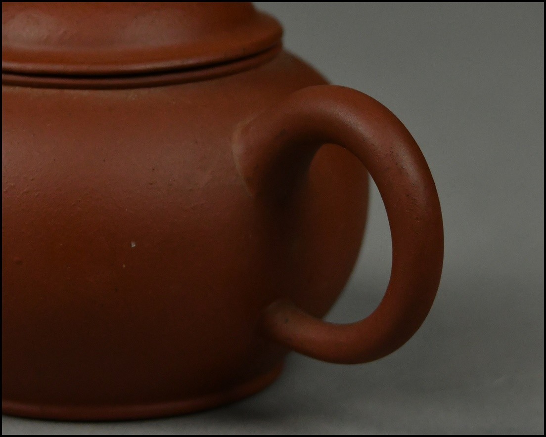 中国宜興　急須　紫砂壷　朱泥　梨地　名人美術大師　陳国良 作　茶器　煎茶道具 中国美術 唐物【中国宜興】 紫砂 朱泥 急須 煎茶道具 DI-4 紫砂 急須