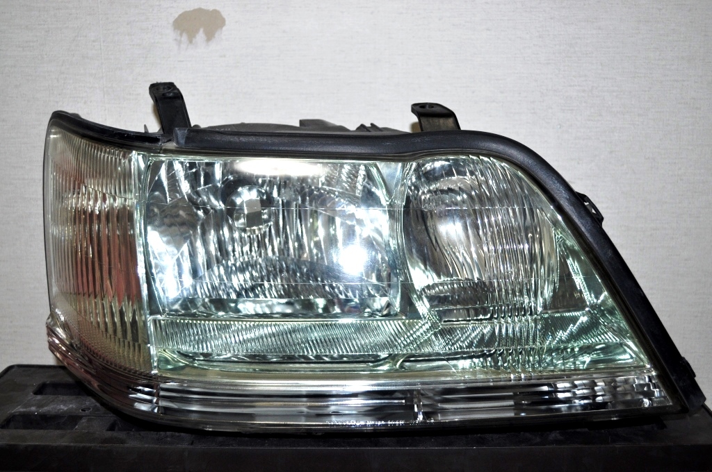 UZS171 JZS173 17系 クラウン マジェスタ 後期 純正 HID ヘッドライト