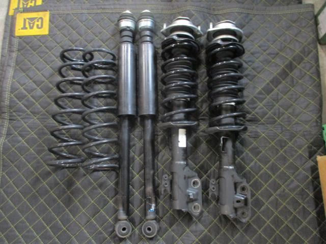 ムーヴ DBA-LA100S LA100S SR New 0 ムーヴ DBA-LA100S Rストラット・アブソーバーセット S38 48531-B2F30