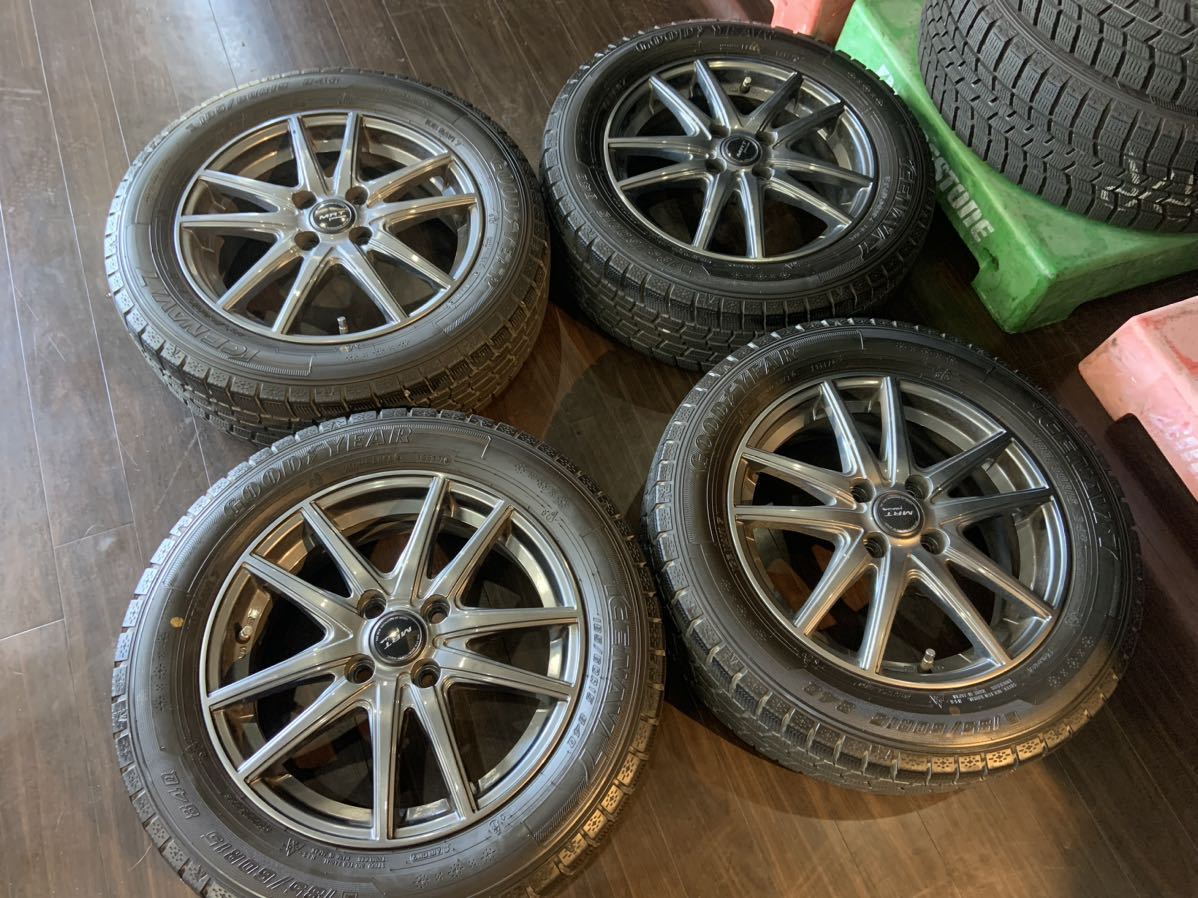 美品 溝あり グッドイヤー アイスナビ7 185/60R15 フィット、アクア