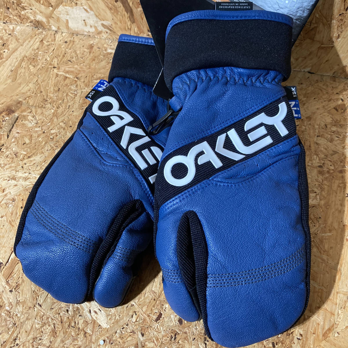 OAKLEY FACTORY WINTER MITT XS L XL オークリー ファクトリー レザー グローブ 手袋 やぎ革 3M Thinsulate スノボ スキー バイク