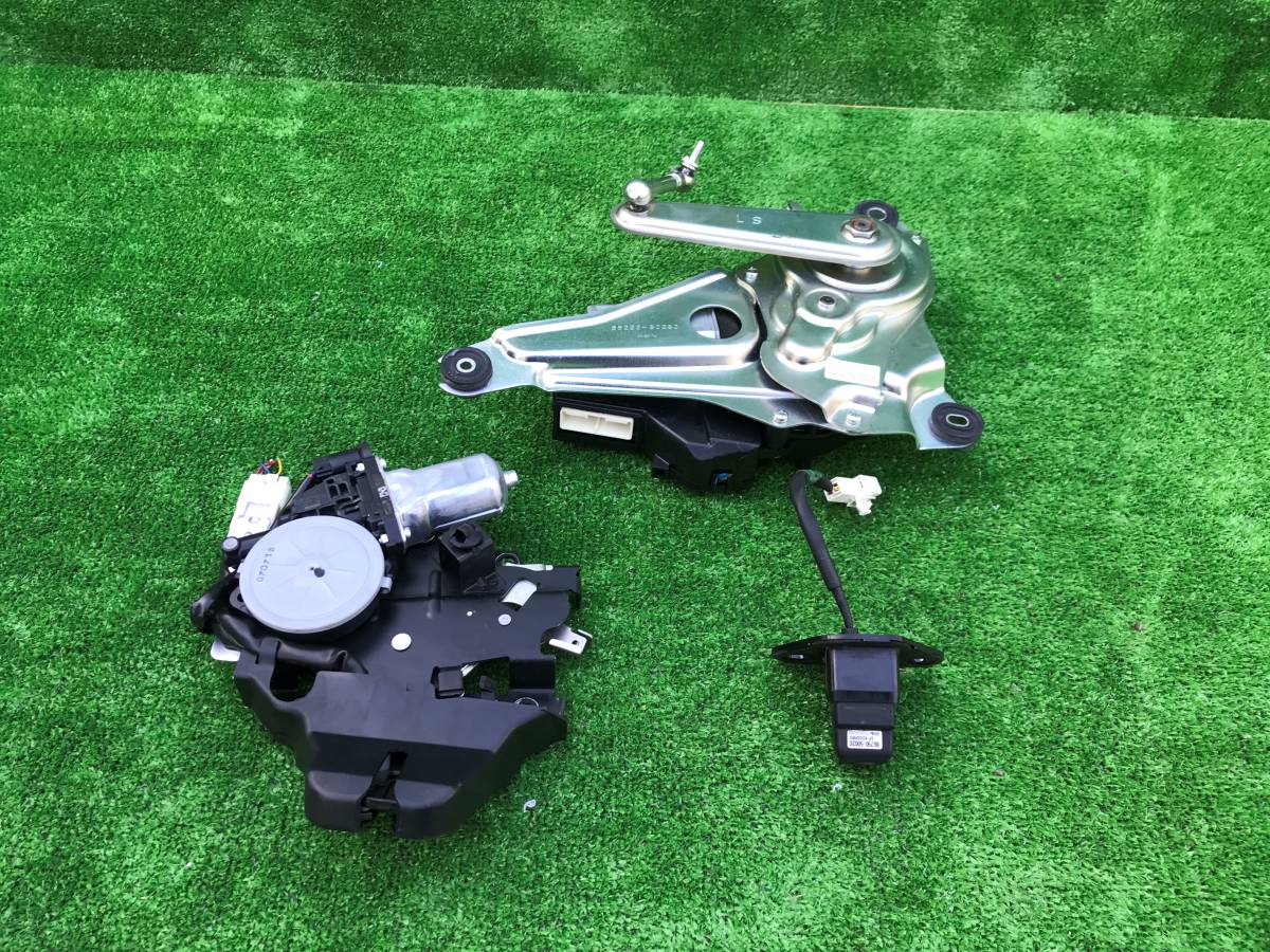 お買い得，定番人気 レクサス LS600h UVF45 LS460 USF40 ハイブリッド 中期 純正トランクイージークローザーモーター バックカメラ 86790-50020 ..(レクサス用)｜売買されたオークション情報、yahooの商品情報をアーカイブ レクサス用