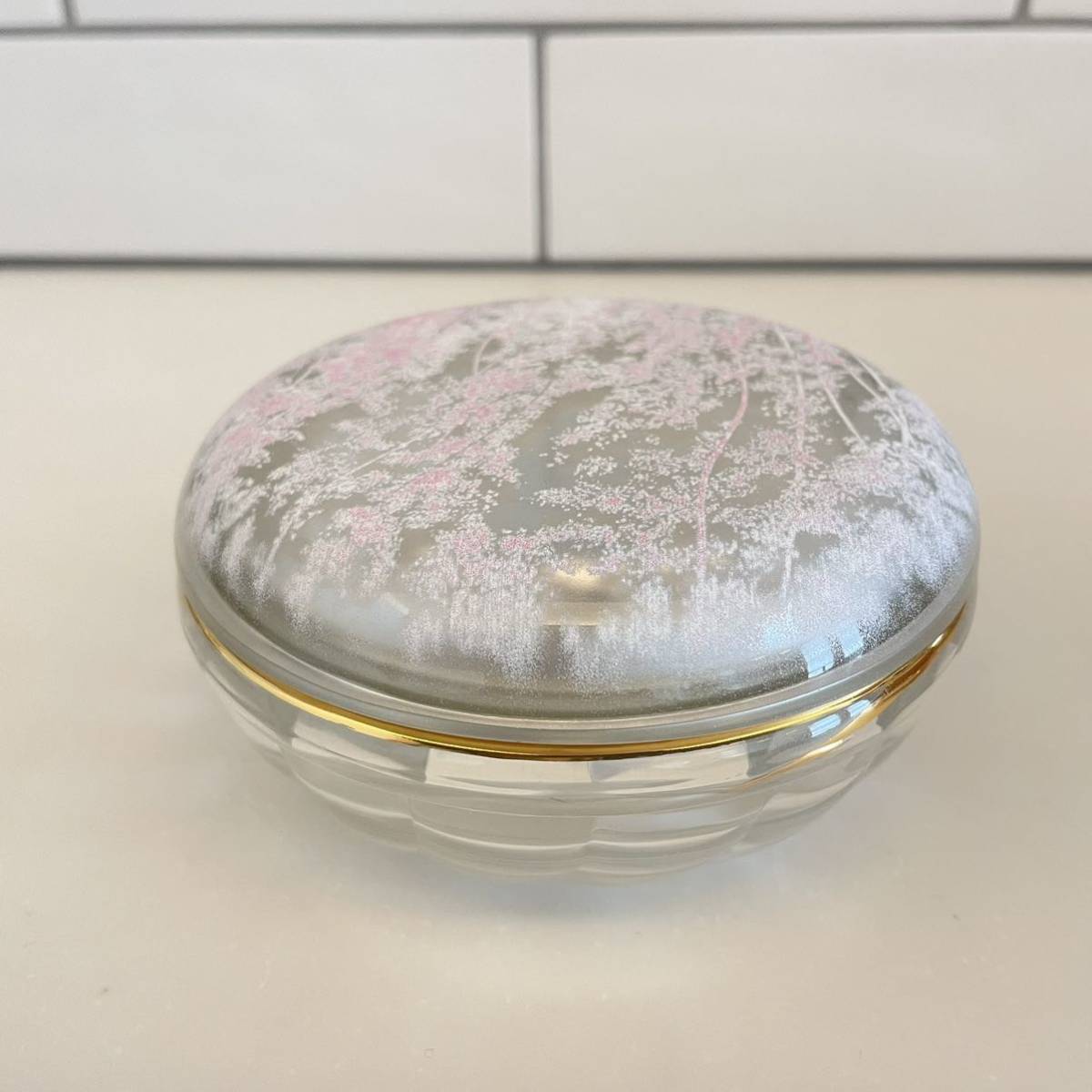 TWANY トワニー 15周年記念限定商品 フレグラントボディパウダー 桜華