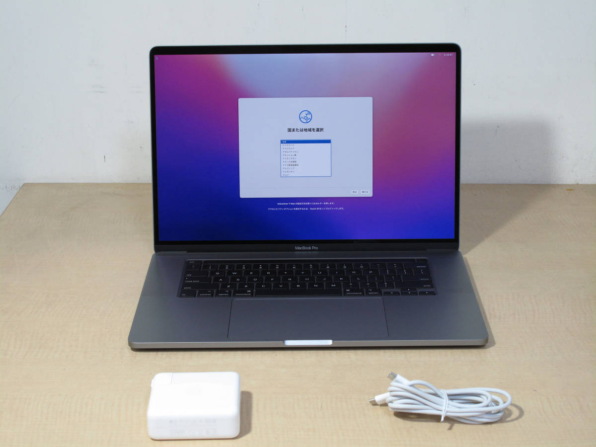 【94】Apple MacBook Pro 16-inch，2019 スペースグレイ Core i9 2.4GHz/64GB/SSD512GB/macOS Monterey