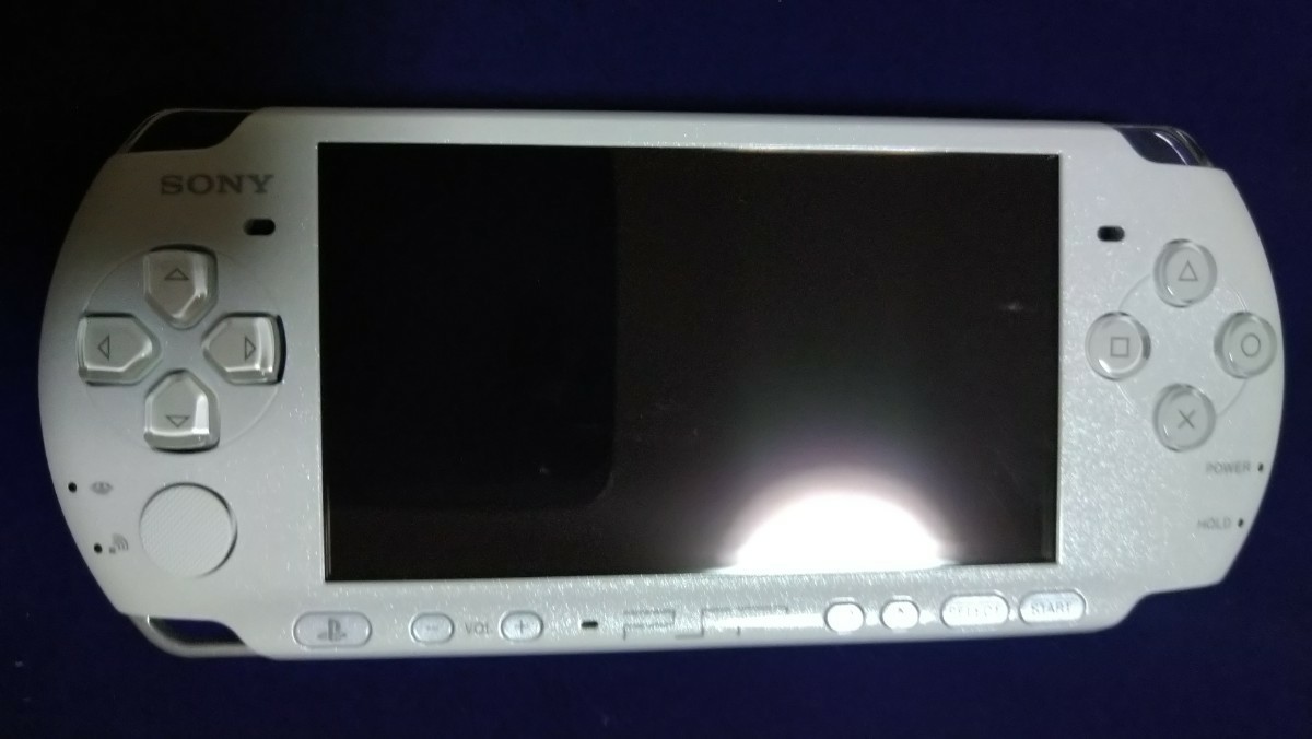 【極美品】PSP-3000パールホワイト（本体のみ）