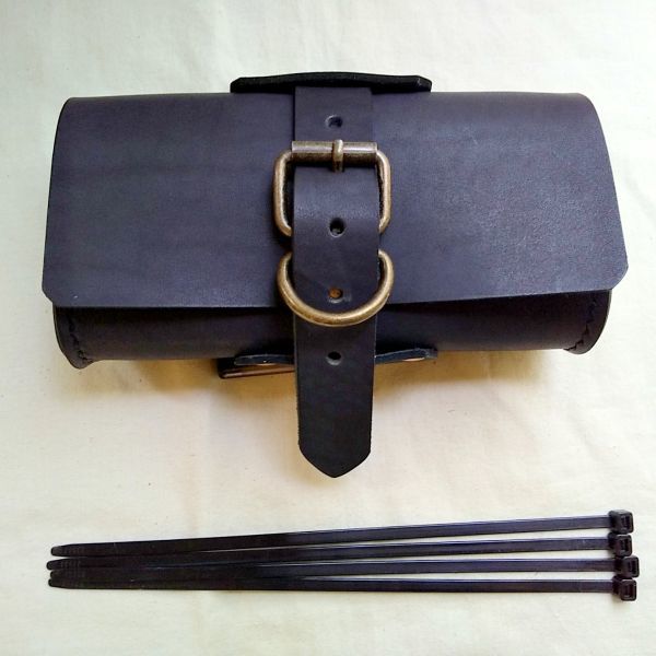 姫路産ビンテージブラックヌメ革コンパクトバッグG(訳あり