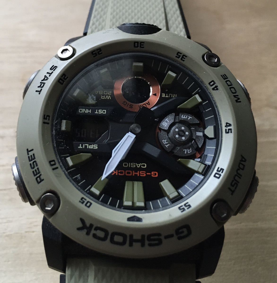 新品同様/箱付] カシオ CASIO G-SHOCK GA-2000-5A カーキ カーボン