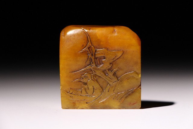 博物館展示品 来歴有 85 清時代 田黄印材 高さ約3.3cm（