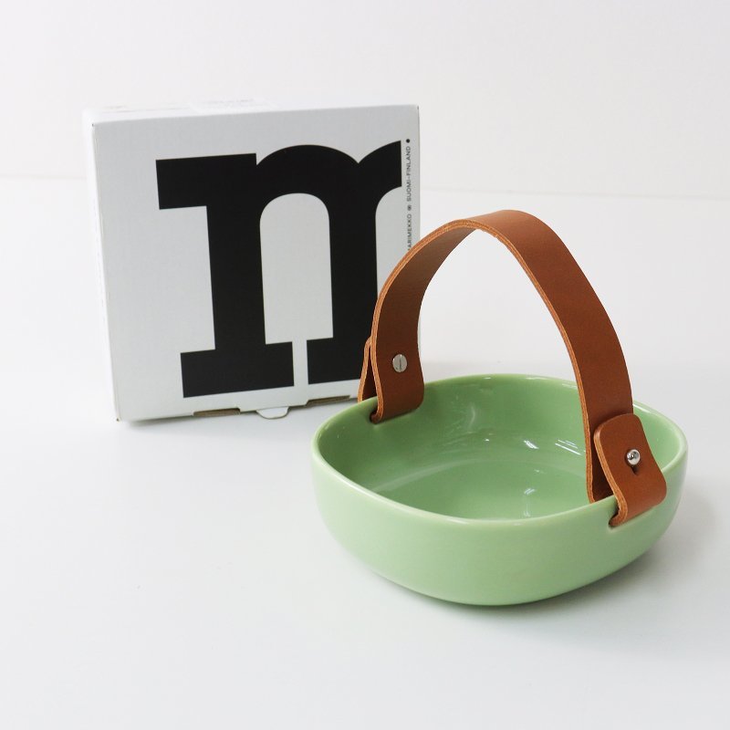 美品 マリメッコ marimekko Pikku Koppa ピック コッパ サービングディッシュ/グリーン レザーハンドル【2400013526180】