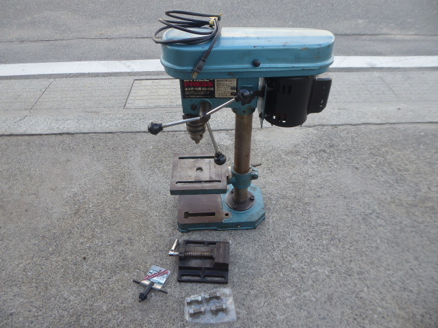 * シンコー製作所　ボール盤　　100V 50/60HZ 　使用　ドリル径　～13mm