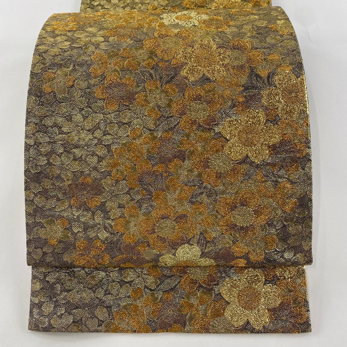 袋帯 美品 名品 花兎文 箔 黒 全通 正絹 【中古】