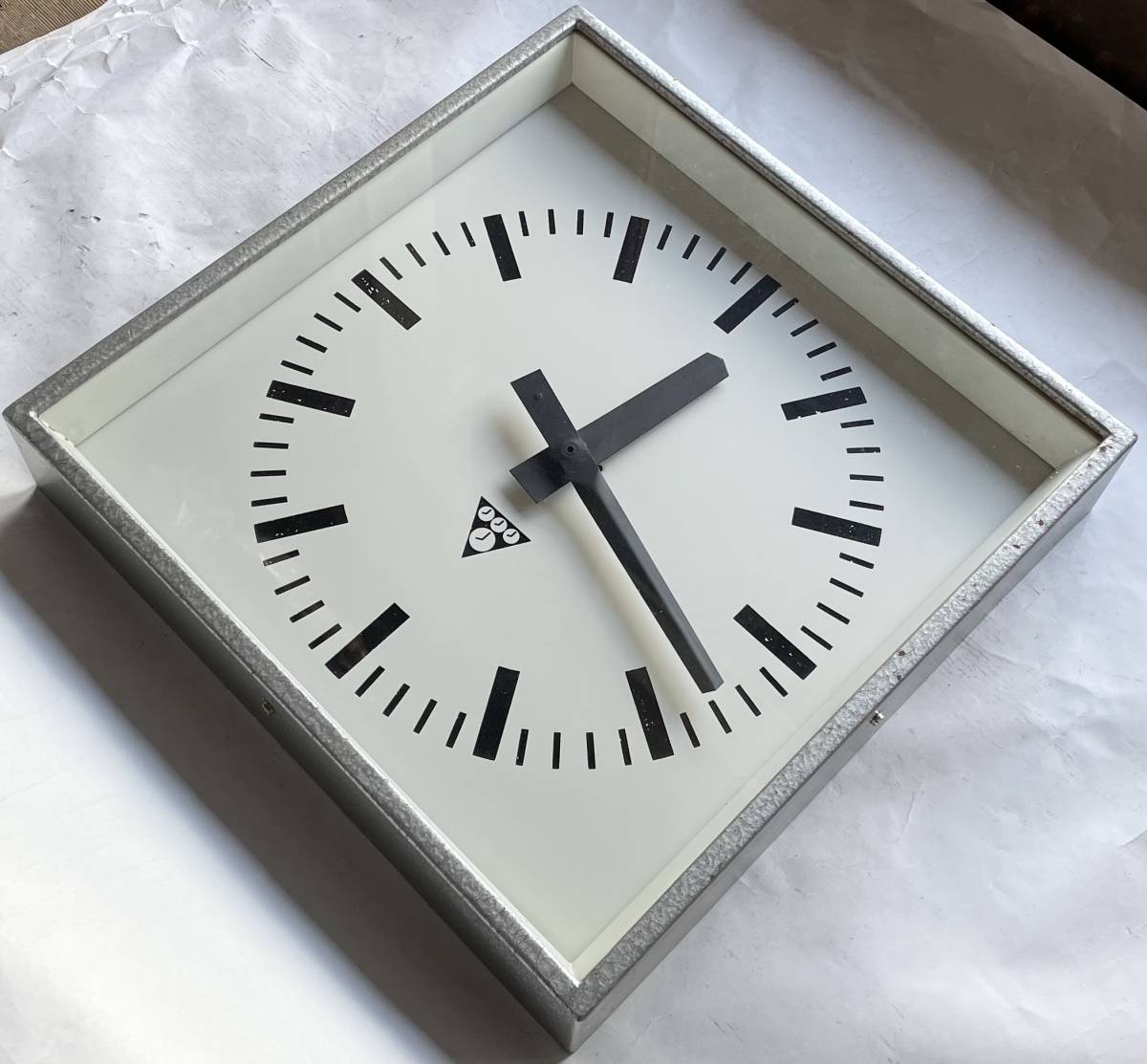 ハンマーグレー PRAGOTRON 33cm×33cm パラゴトロン インダストリアル