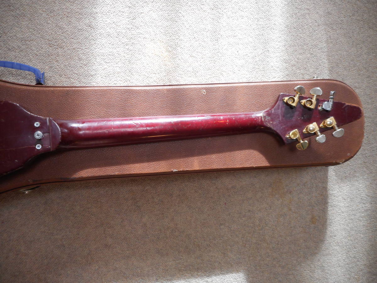 □激安！Gibson Flying V ギブソンフライングV ハードケース付き