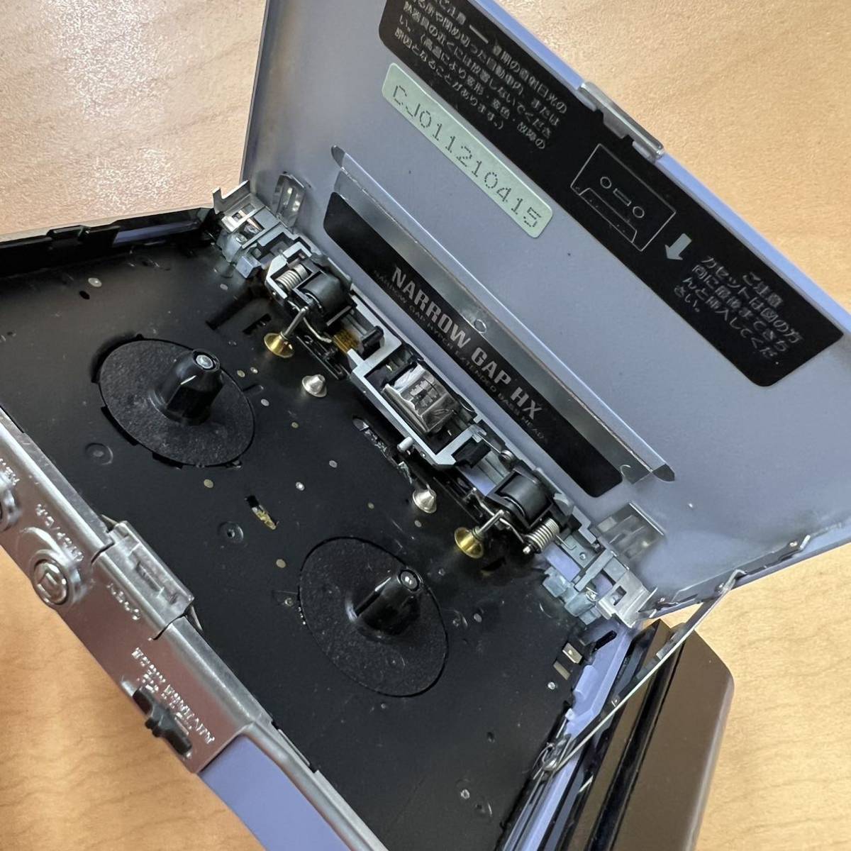 CW27 希少色 AIWA HS-PL55 通電OK ポータブルカセットプレーヤー 外