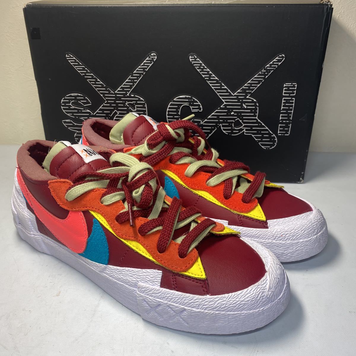 【HOT，低価】 NIKE ナイキ DM7901-600 BLAZER LOW SACAI x KAWS ブレーザー ロー サカイ/カウズ スニーカー シューズ 26センチ(26.0cm)｜売買されたオークション情報、yahooの商品情報をアーカイブ公開 - オークファン 26.0cm