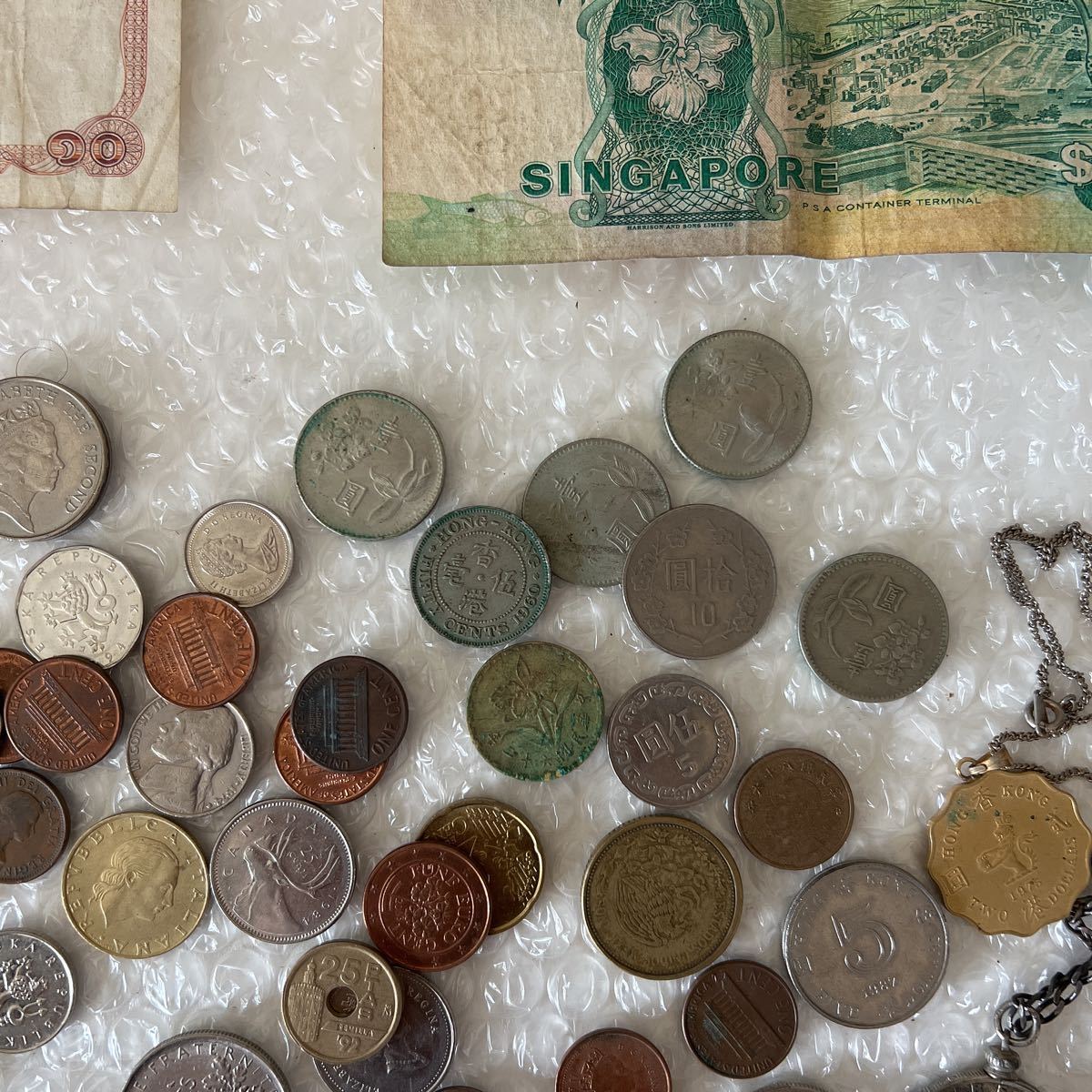 外国 旧紙幣 硬貨 古銭 中華民国、香港 、シンガポール 、カンボジア 