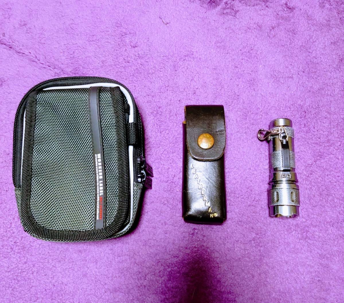 お得です！！LEATHERMAN折り畳みツール　ELPA LEDミニライト！※小型ポーチケースと電池のオマケ付き！アウトドア、作業等に！最終値下げ！