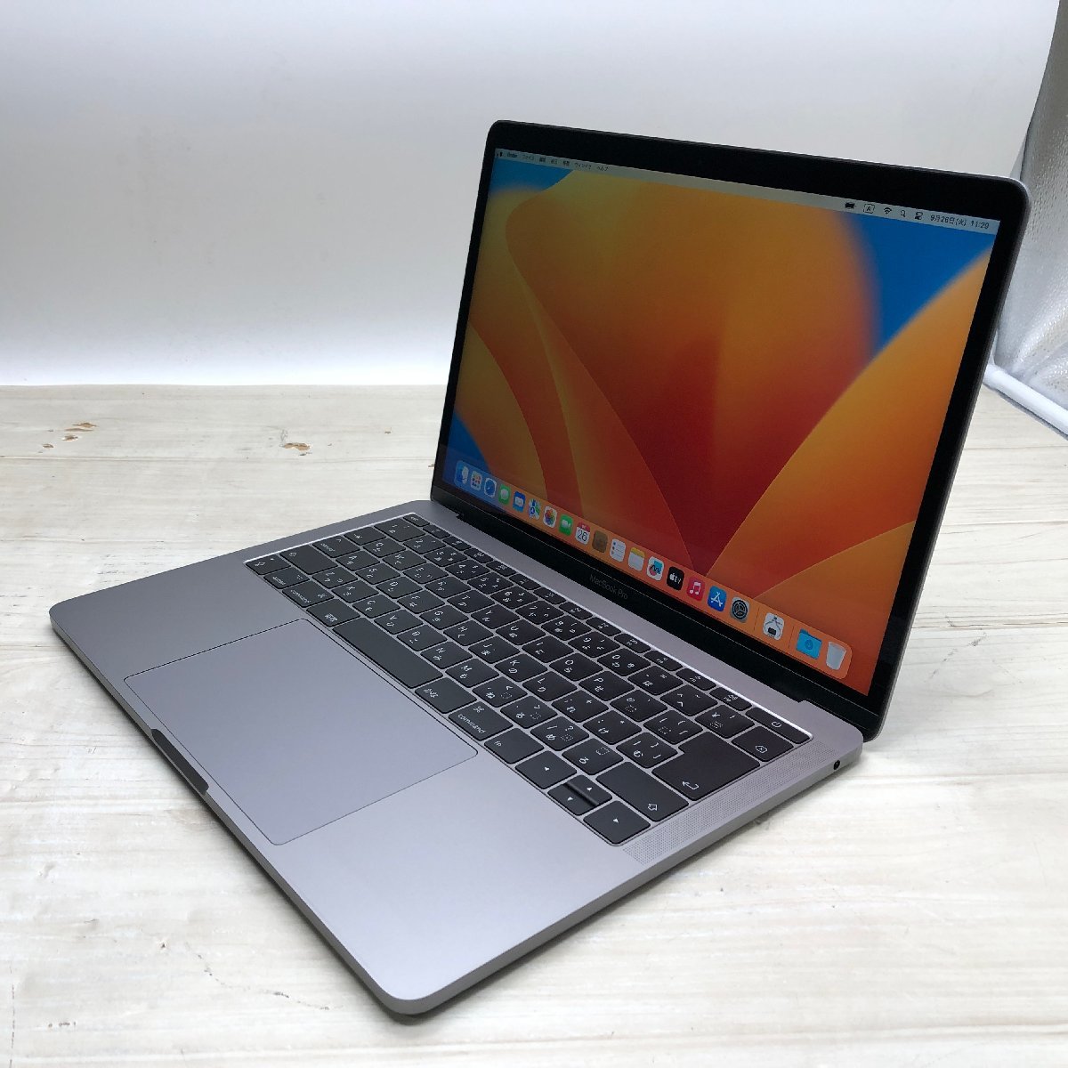 Apple MacBook Pro 13-inch 2017 Two Thunderbolt 3 ports Core i7  2.50GHz&frasl;16GB&frasl;512GB(NVMe) 〔A0717〕
