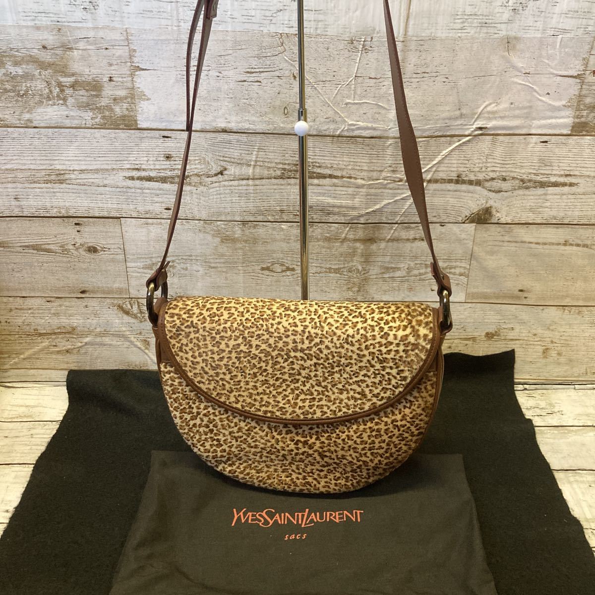 L880 YVES SAIN TLAURENT YSL ショルダーバッグ ハラコ レトロ 【公式 