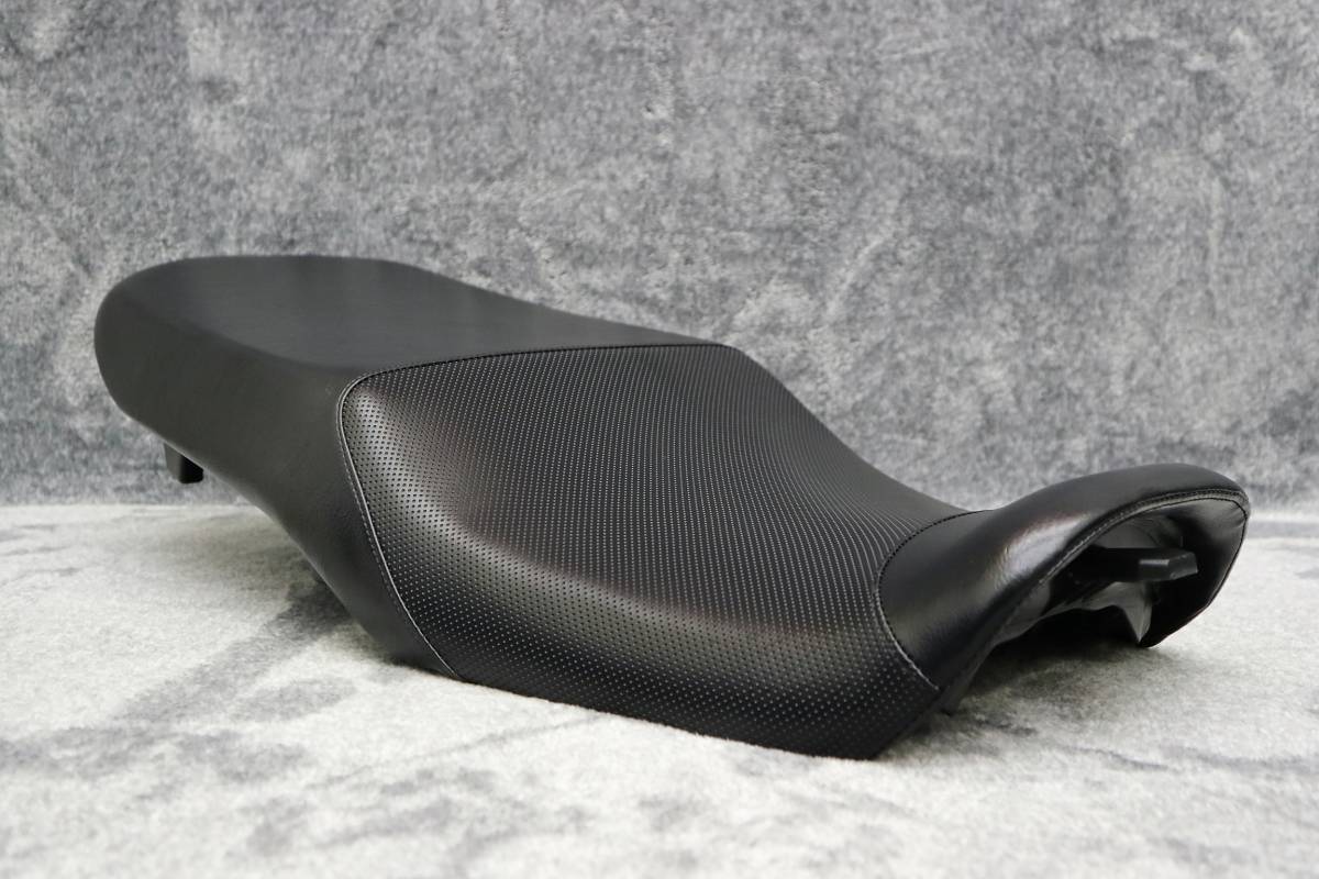 【定番人気，100%新品】 ＺＲＸ１２００ パンチング アンコ抜きシート/ダエグ ZRX1100 ZRX1200R ZR1200S ZRX1200タックロールDAEG 完成品 カスタム(社外品)｜売買されたオークション情報、yahooの商品情報をアーカイブ公開 - オ カワサキ用