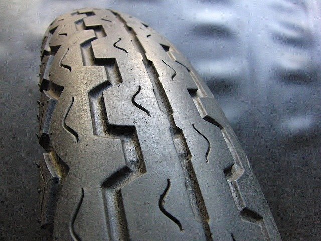 送料無料☆ ※沖縄・離島を除く】中古前後セット!ダンロップ◎TT100GP