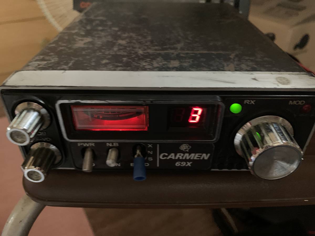 カルメン69X　CARMEN ＣＢ無線　28MHz改造用　AM 　送受信OK トラック　NASA　オーフナ　カルメン　中古品　ジャンク品